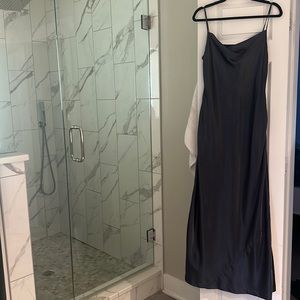 Banana republic size 4 spaghetti strap maxi gown